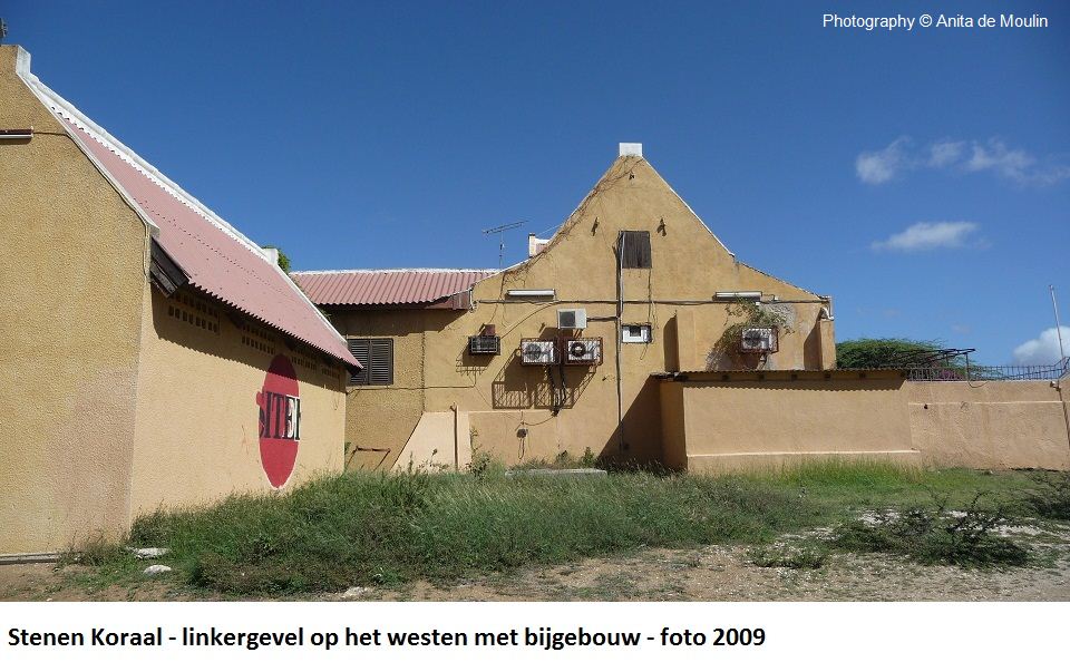 13. Stenen Koraal linkergevel op het westen 2009